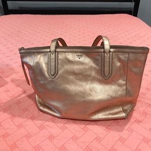 Gold/bronze Fossil tote